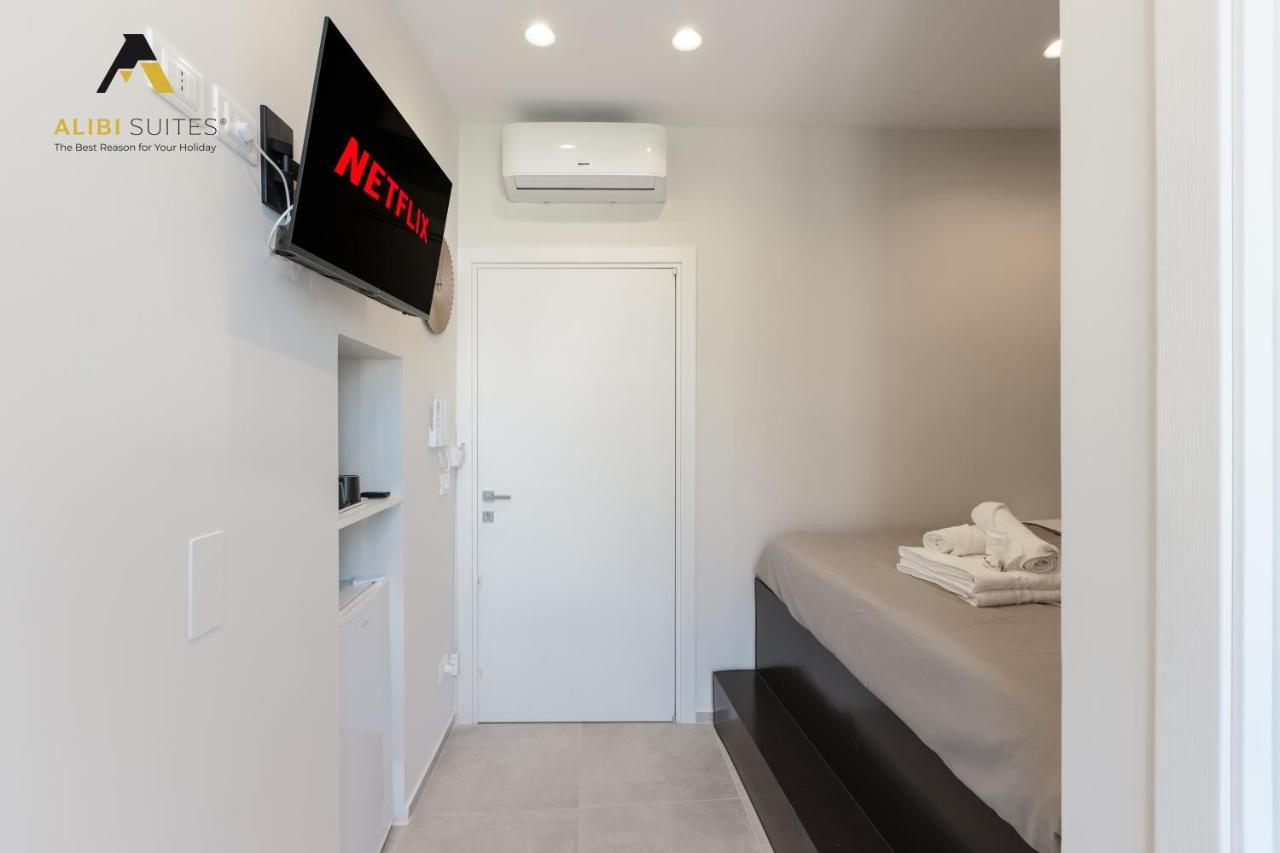 Alibi Suites Suite Museum: Gioiello Con Vista Sul Museo Archeologico Nazionale, Letto E Doccia Con Cromoterapia, Smart Tv, Wifi E A/C Ruvo di Puglia Kültér fotó