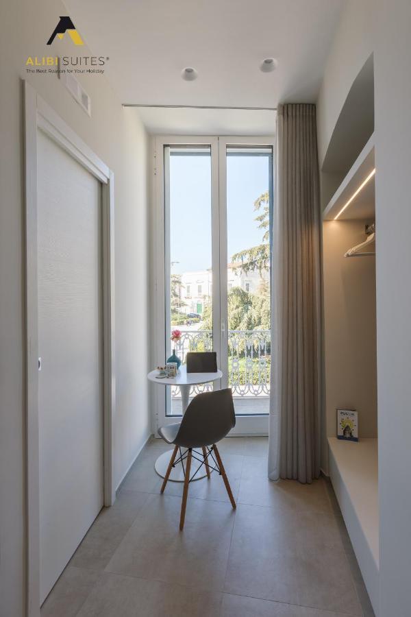 Alibi Suites Suite Museum: Gioiello Con Vista Sul Museo Archeologico Nazionale, Letto E Doccia Con Cromoterapia, Smart Tv, Wifi E A/C Ruvo di Puglia Kültér fotó